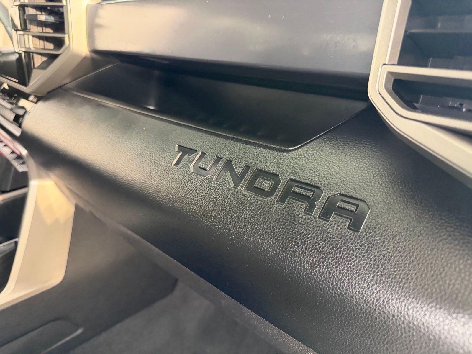 Used 2025 White Toyota SR5 image 53