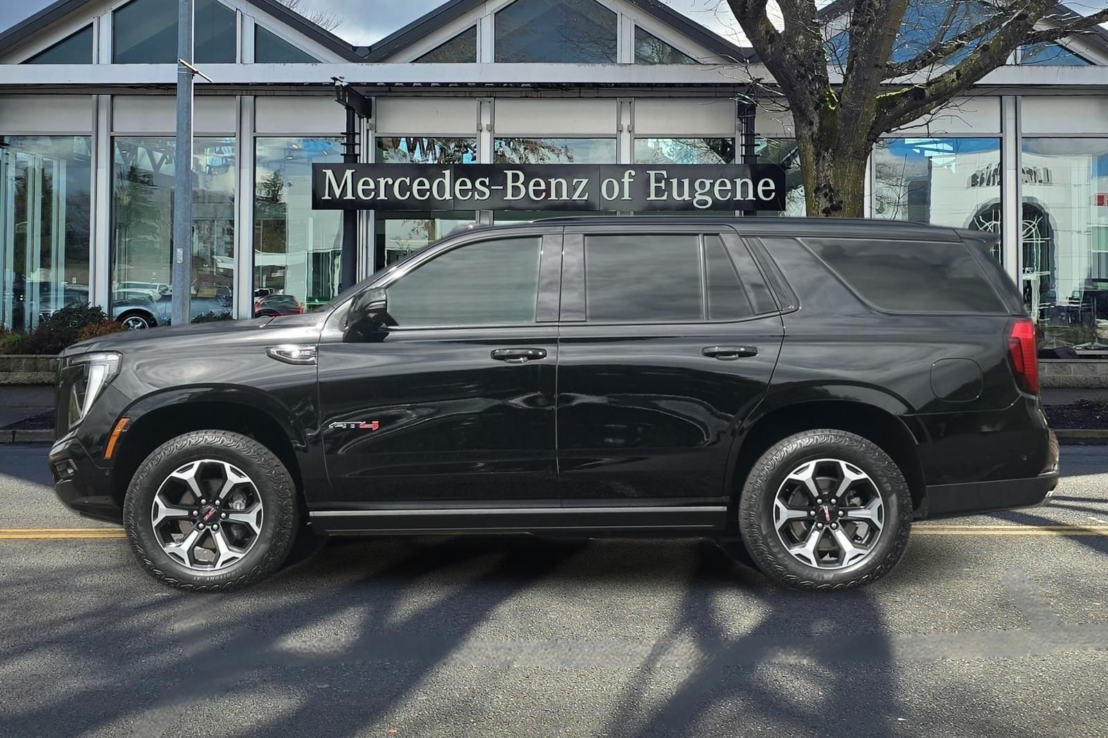 Used 2025 GMC Yukon SUV