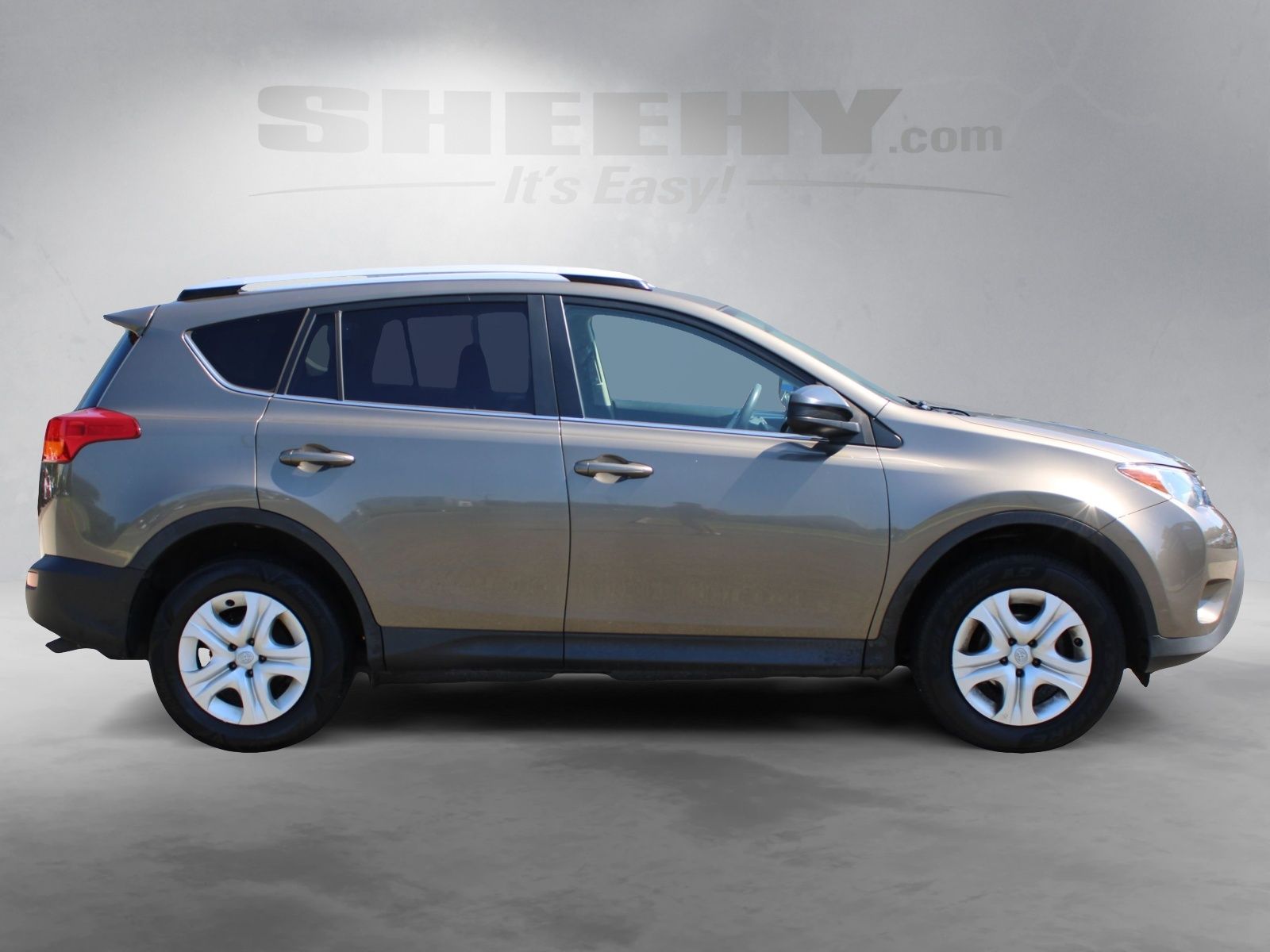 Used 2015 Brown Toyota LE image 6