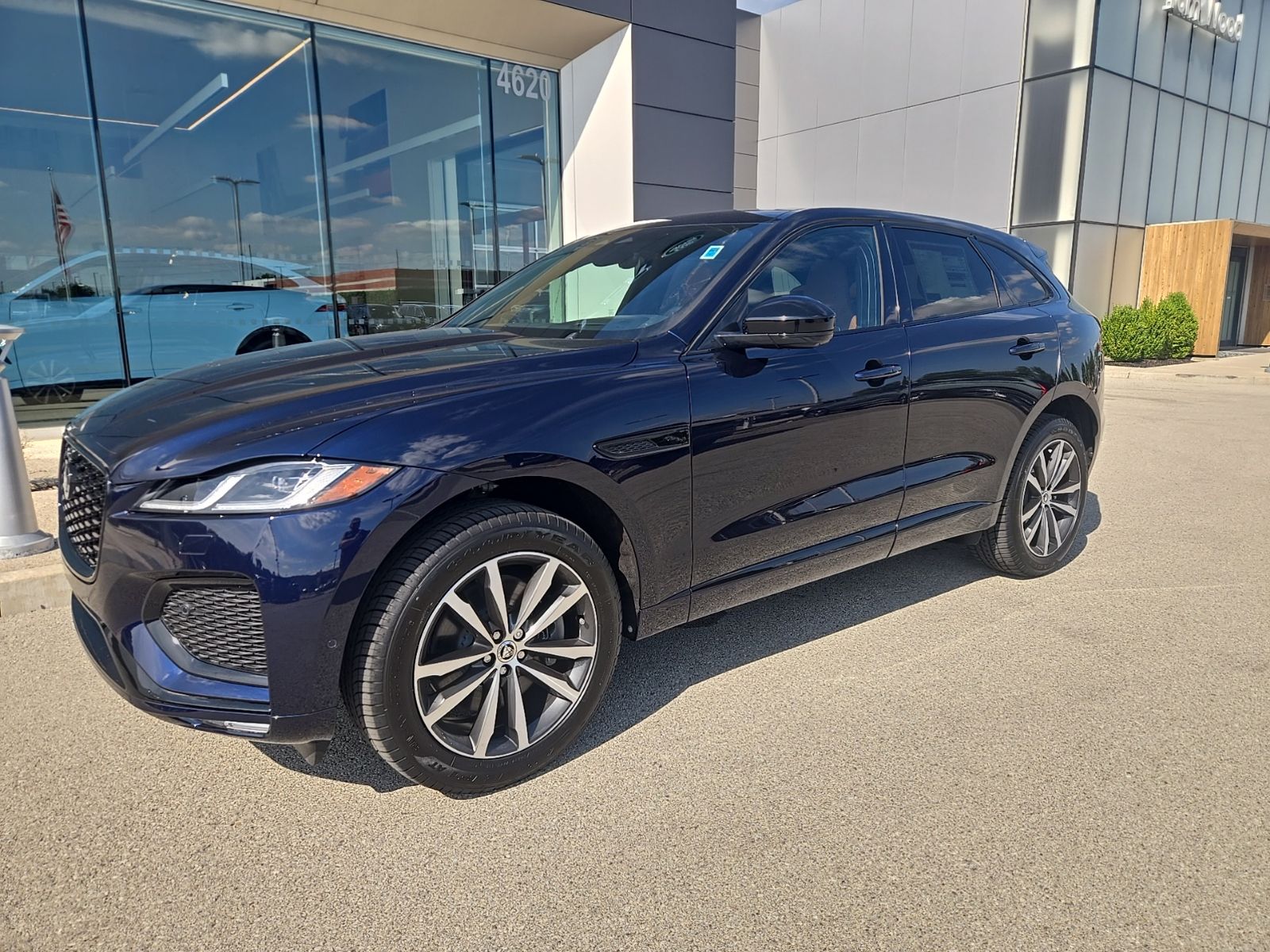  2026 Jaguar F-PACE SUV / Crossover All-Wheel Drive 8-Speed Automatic