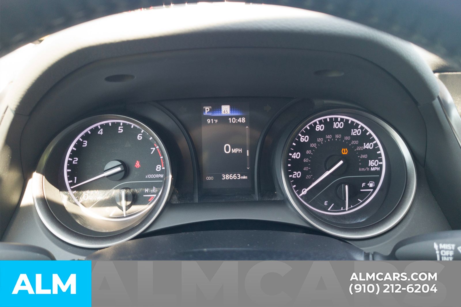 Used 2023 Ice Toyota SE image 13