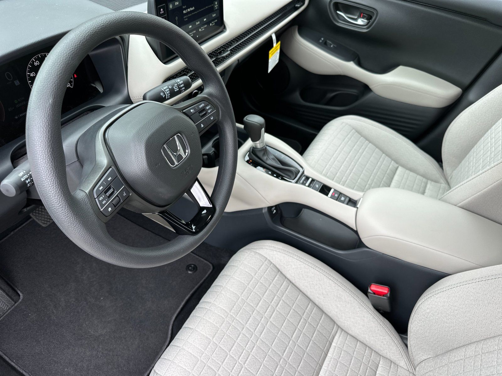 2026 Honda HR-V LX - Photo 10