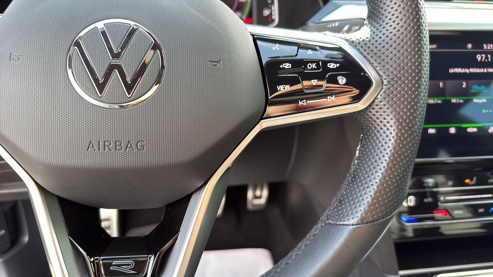 Used Car 2023 Volkswagen Arteon  2.0t Sel R-line For Sale Under $35,000 In Austin, Texas