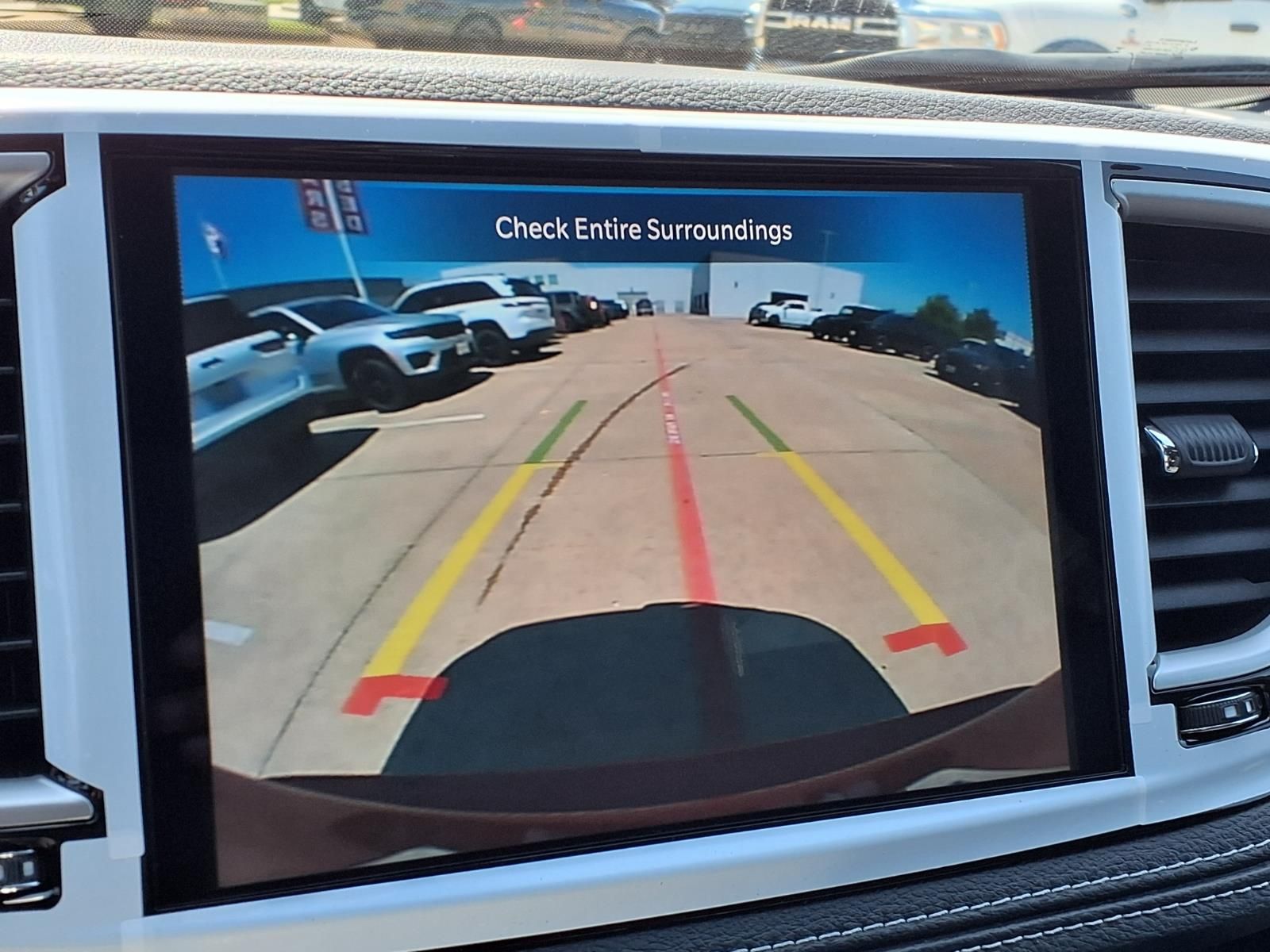 2027 Chrysler Pacifica Select - 10