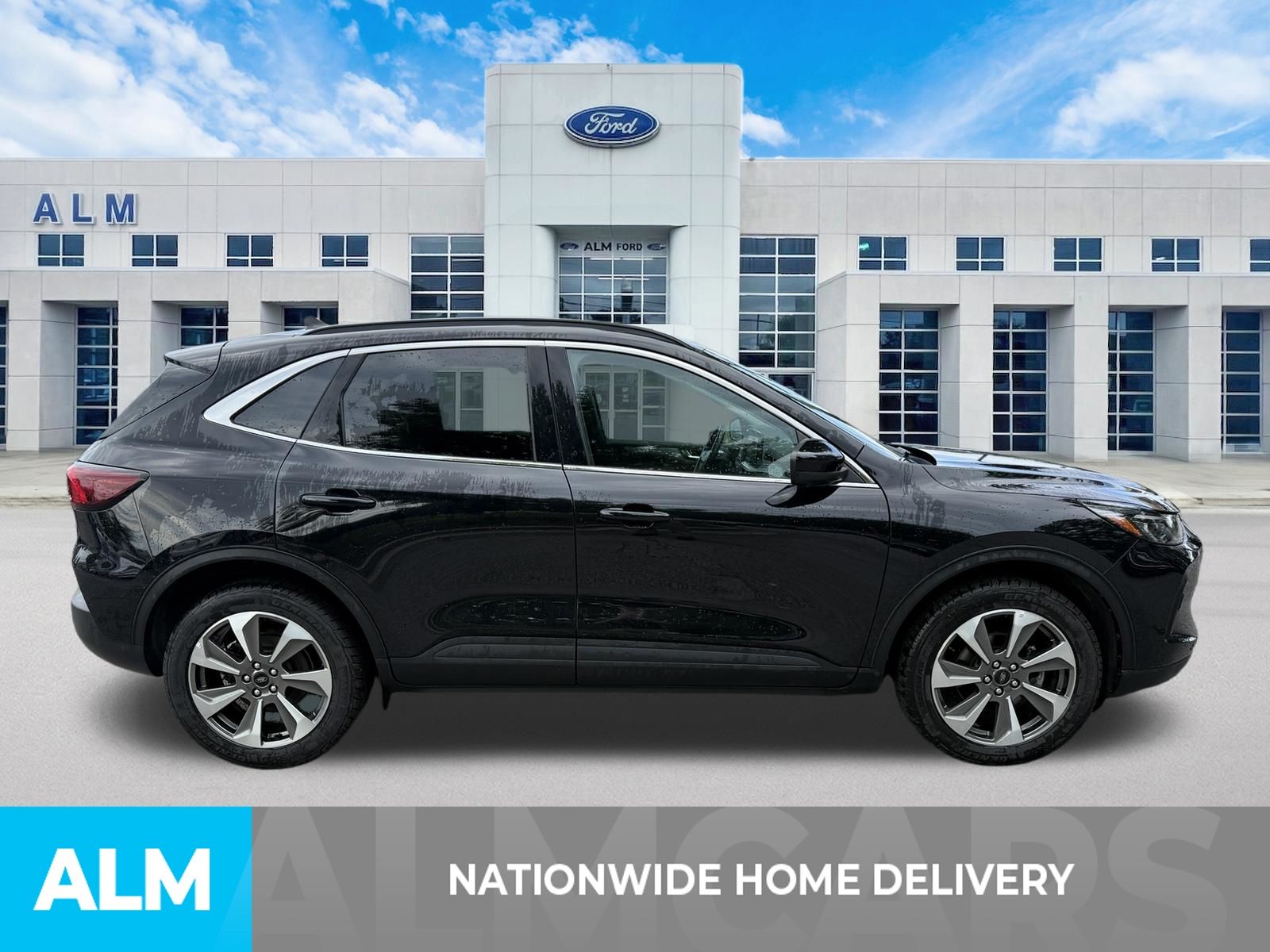 Used 2024 Black Ford Platinum image 4