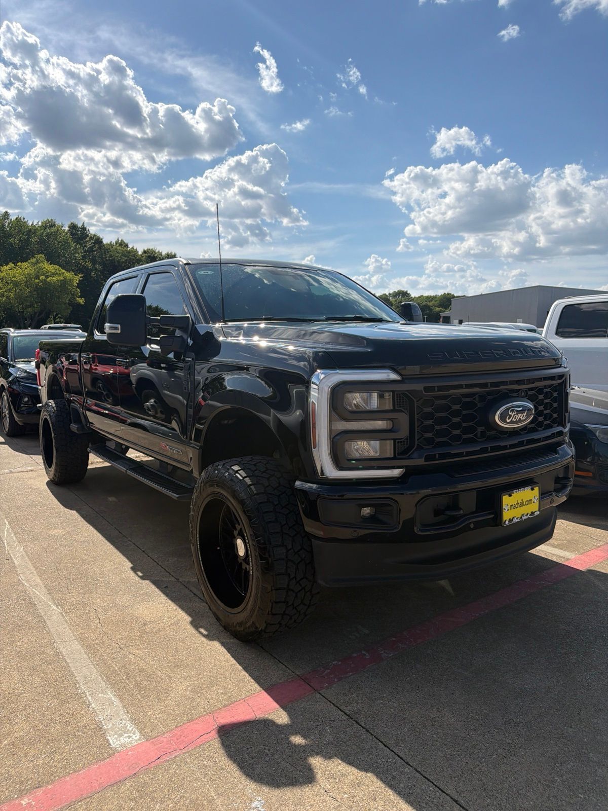  2024 Ford F-250 Super Duty Lariat Crew Cab 4WD   