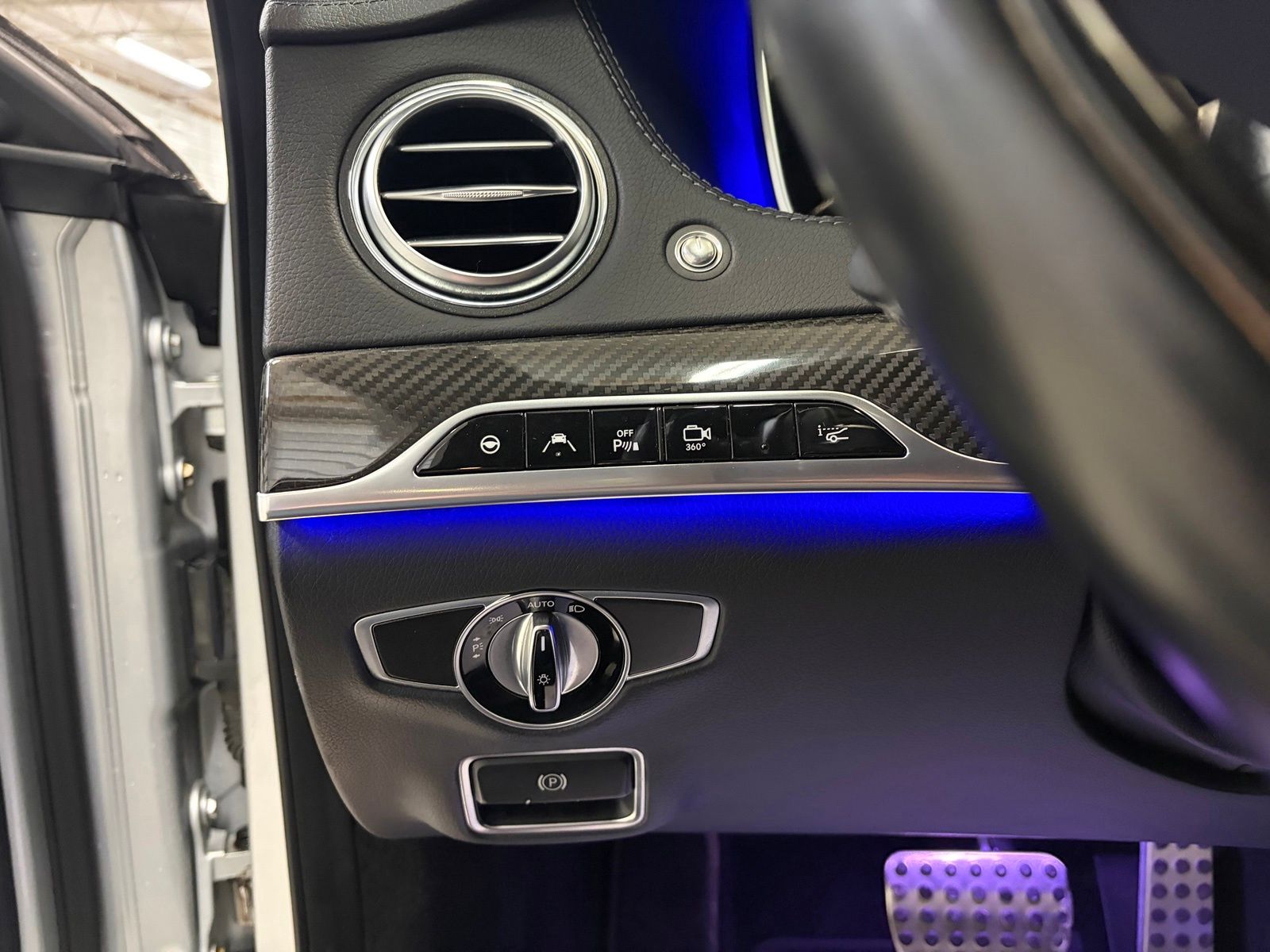 Photo 2 of 2016 Mercedes-Benz S-Class AMG S 63