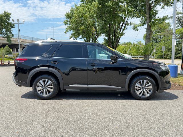 Used 2023 Black Nissan SL image 11