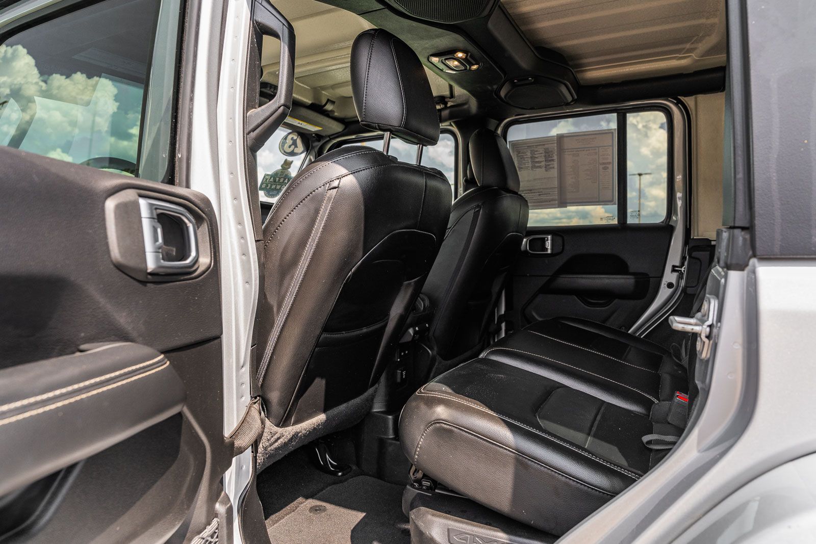 Used 2023 Jeep Wrangler SUV
