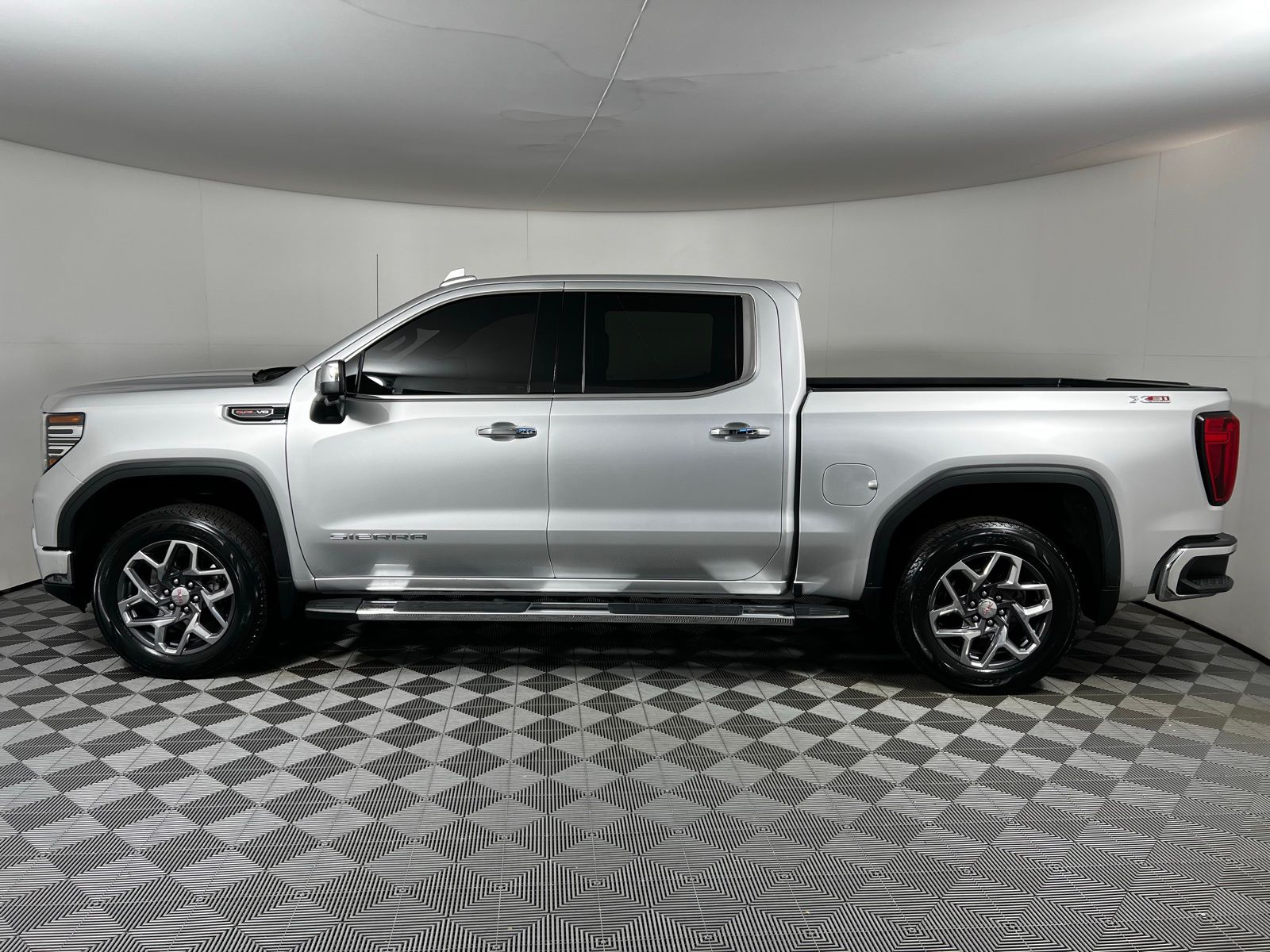 Thumbnail: 2022 GMC Sierra 1500 - 8