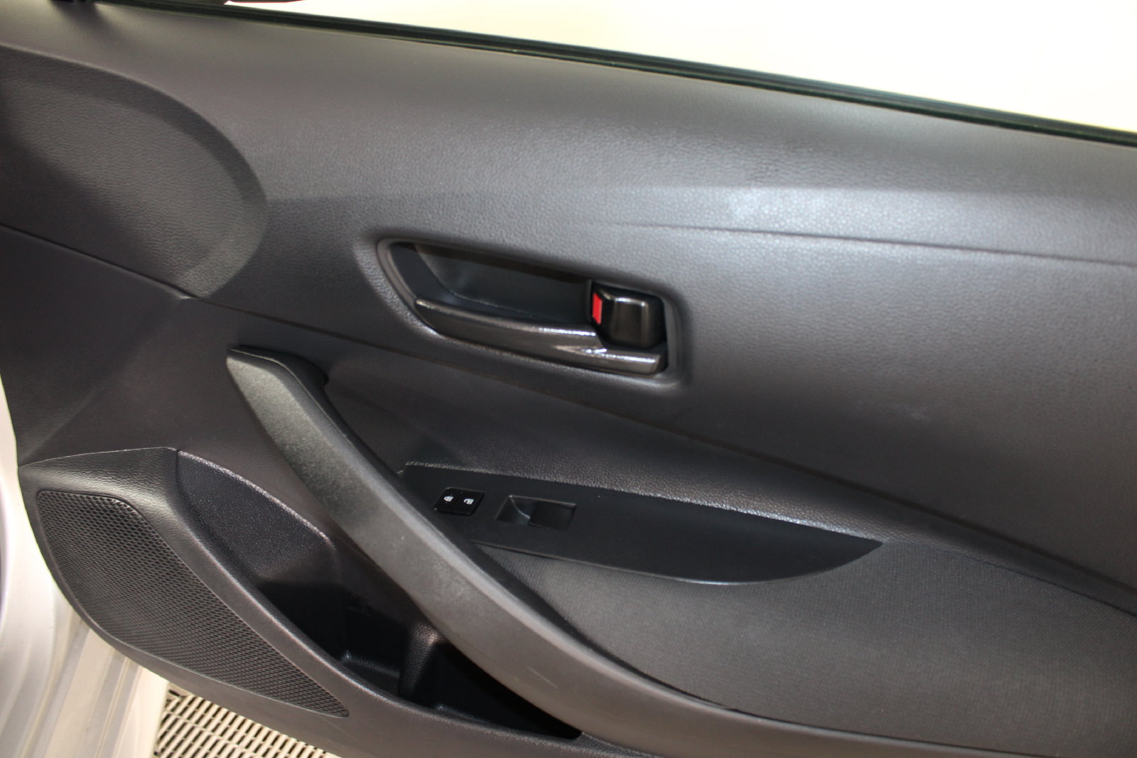 Used 2025 Silver Toyota LE image 29
