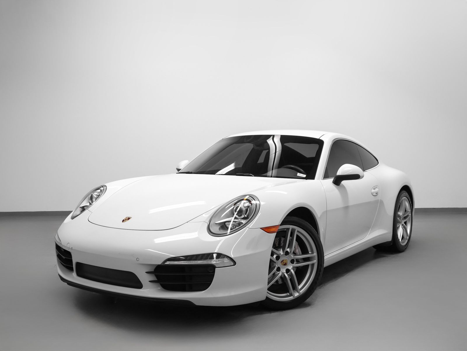 Carrara White Metallic 2015 Porsche 911 Carrera Coupe RWD Coupe Rear-Wheel Drive 7-Speed Automatic