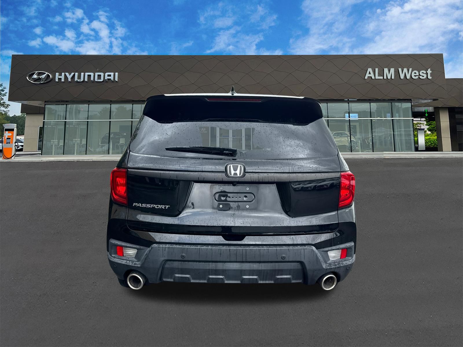 Used 2022 Crystal Black Pearl Honda EX-L image 6