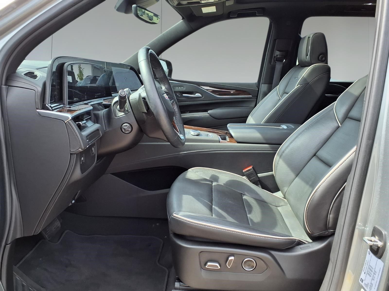 2024 Cadillac Escalade ESV Premium Silver at Bayway Cadillac of The Woodlands