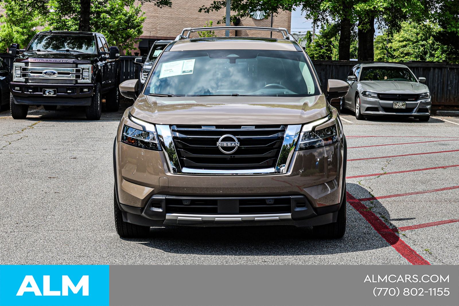 Used 2023 Beige Nissan Platinum image 12