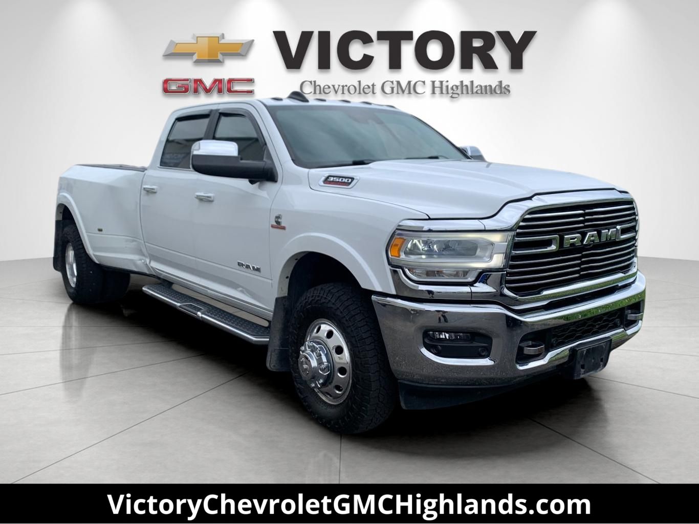 Bright White Clearcoat 2019 RAM 3500 Laramie Crew Cab LB DRW 4WD Pickup Truck Four-Wheel Drive 6-Speed Automatic