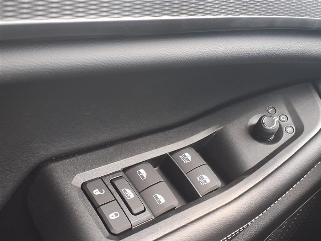 2025 Jeep Grand Cherokee Laredo - 11