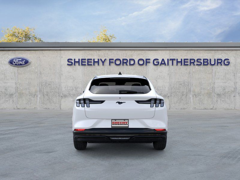 New 2025 Star White Metallic Tri-coat Ford Premium image 5