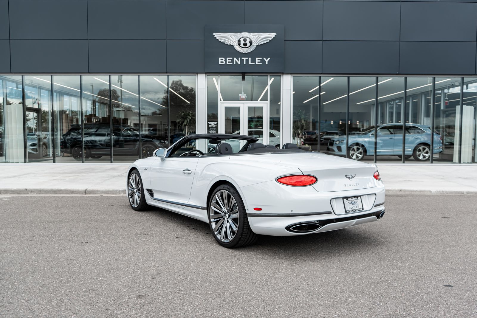 2024 Bentley Continental GTC Mulliner - Photo 8