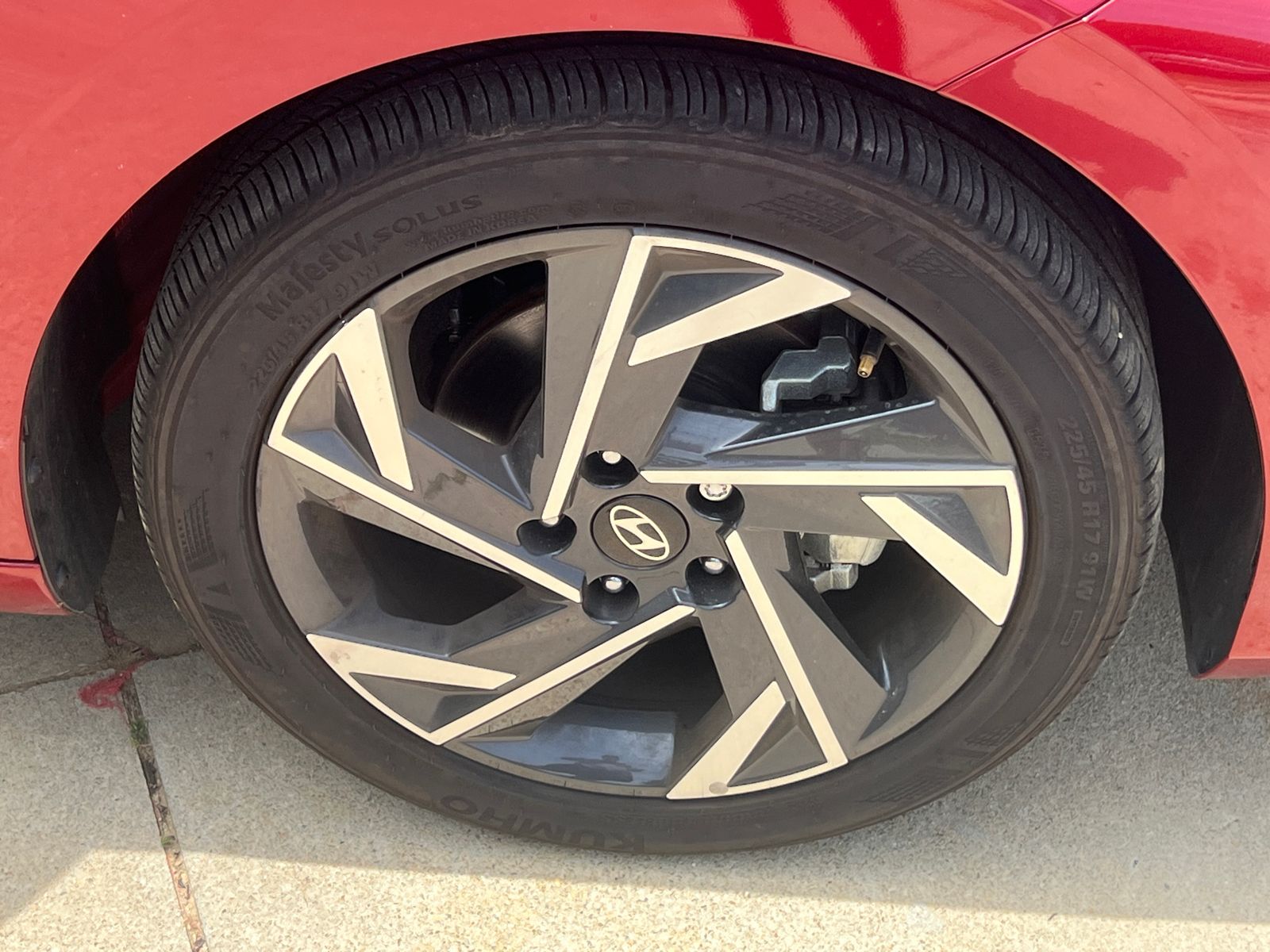 Certified Used 2025 Red Hyundai SEL Sport image 11