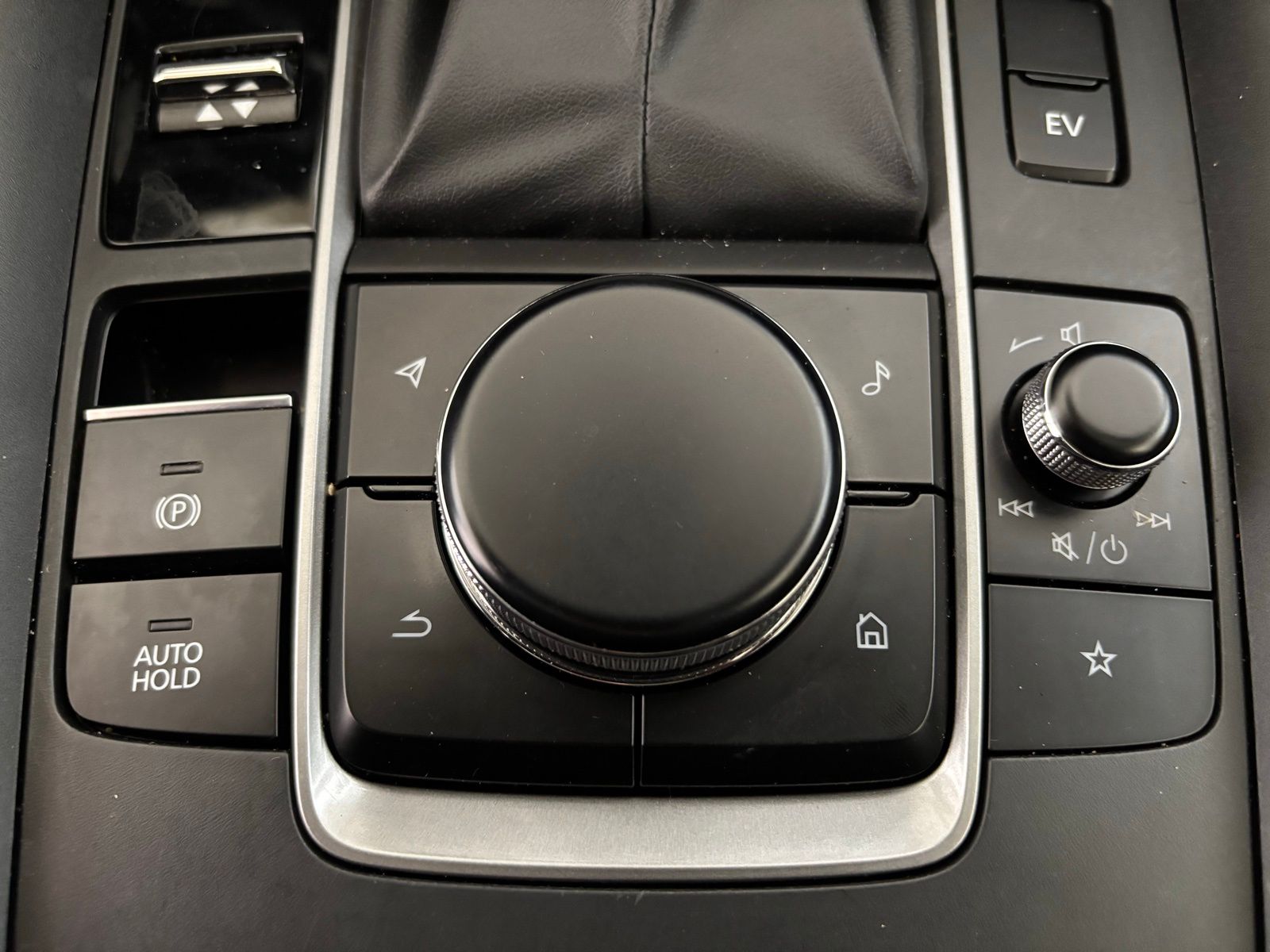 Used Car 2025 Mazda Cx-50 Hybrid  Preferred For Sale Under $35,000 In Austin, Texas