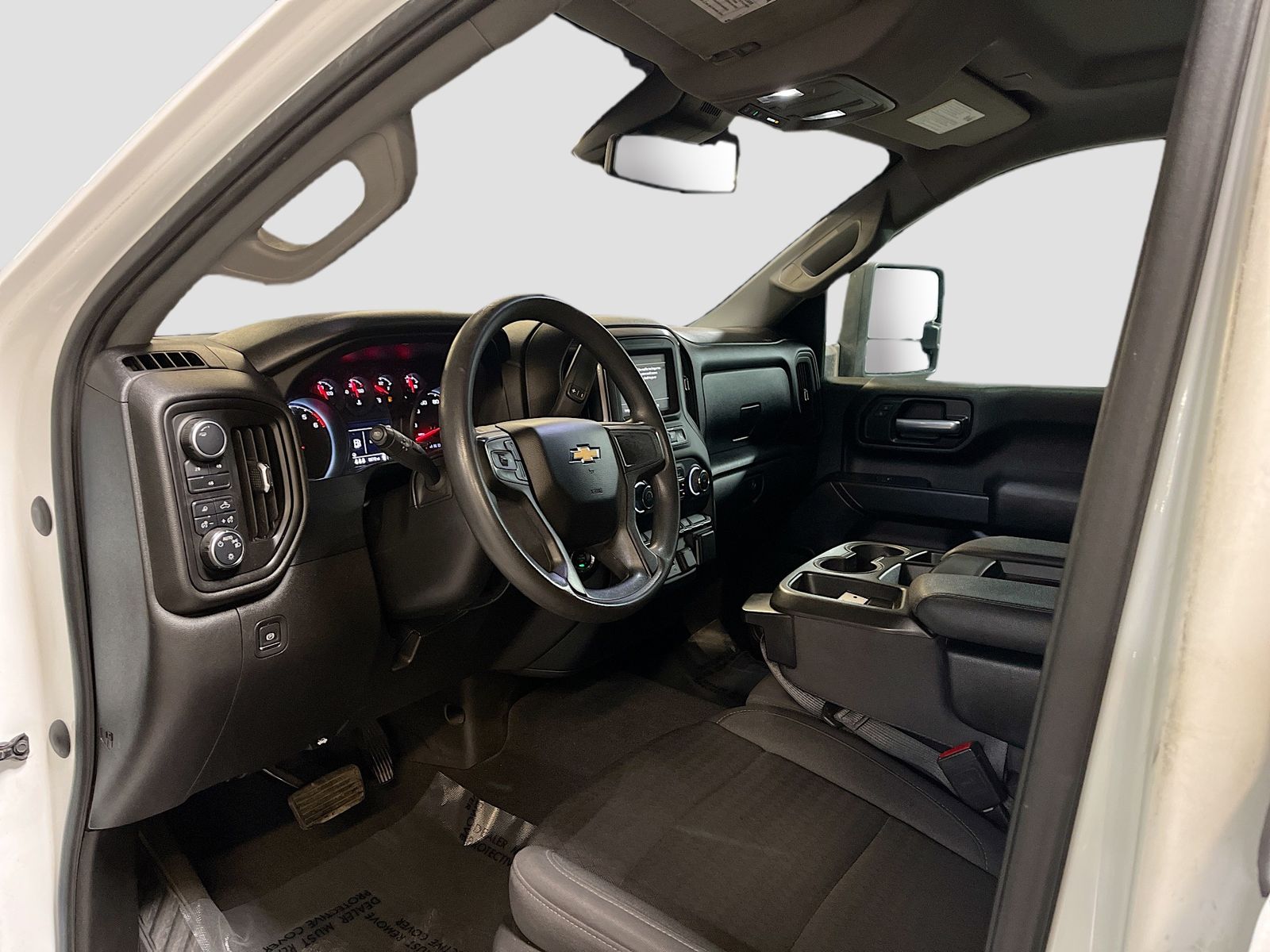 Used 2024 White Chevrolet Custom image 9
