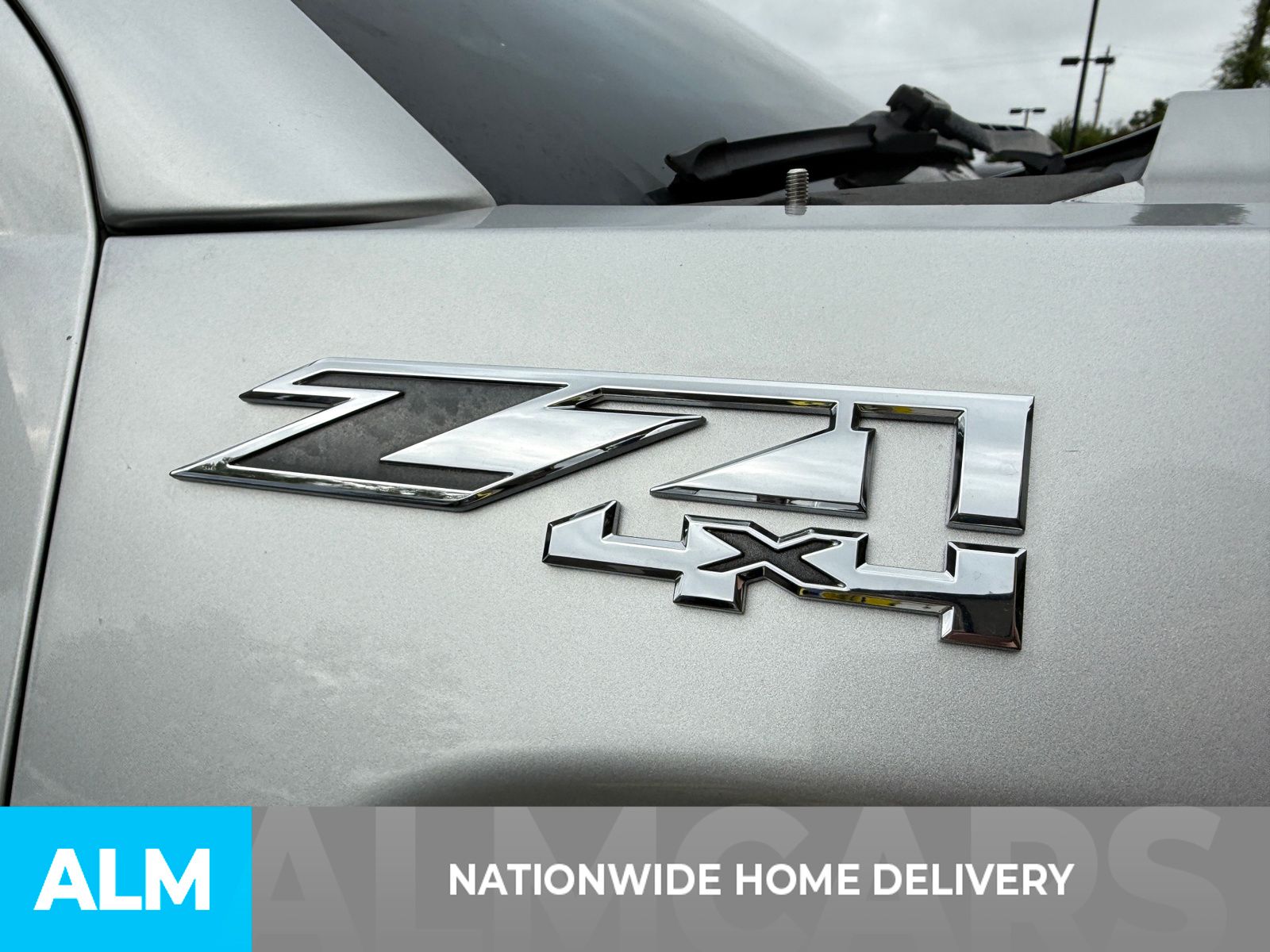 Used 2017 Silver GMC SLT image 4