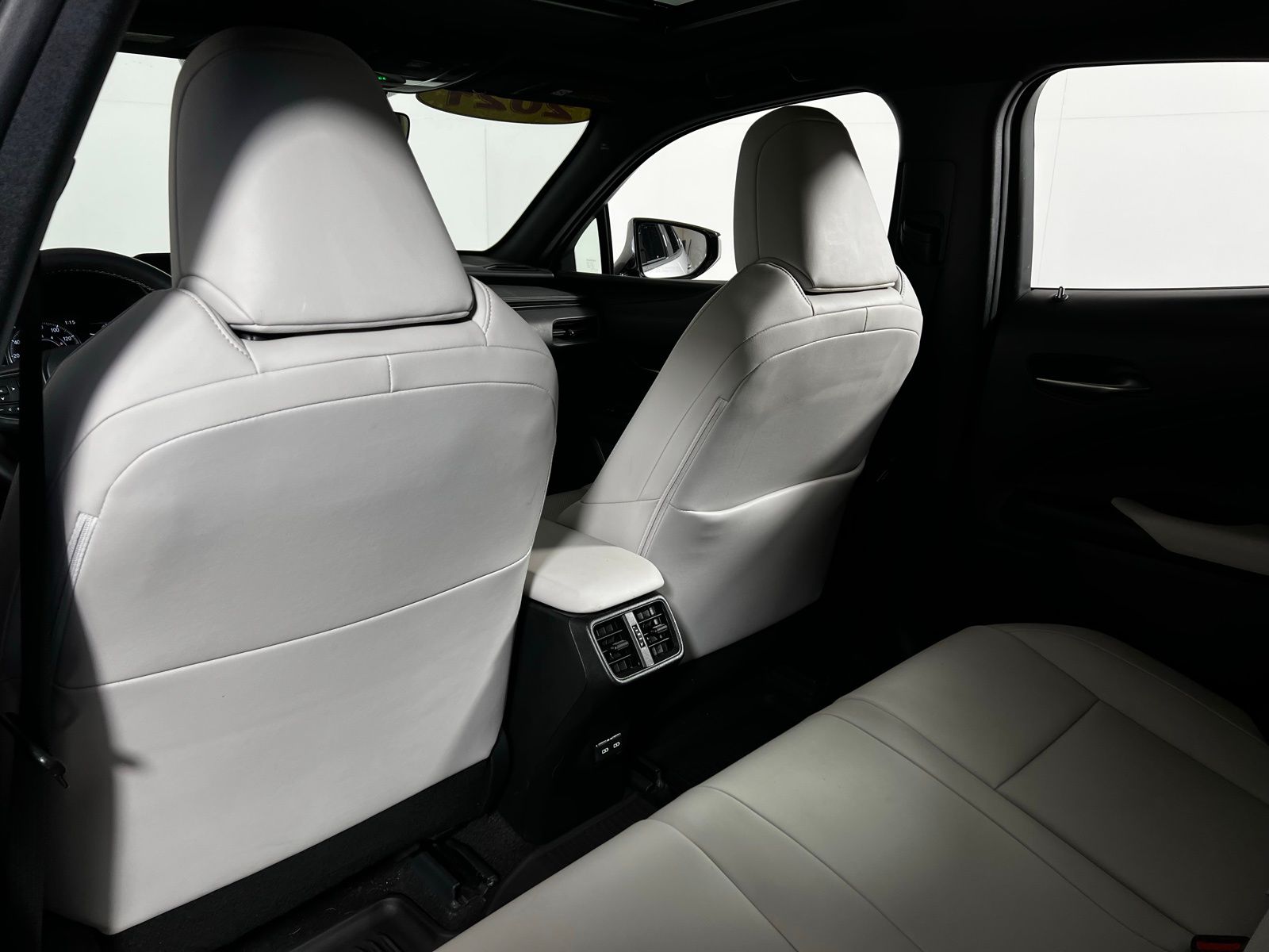 Thumbnail: 2021 Lexus UX - 22