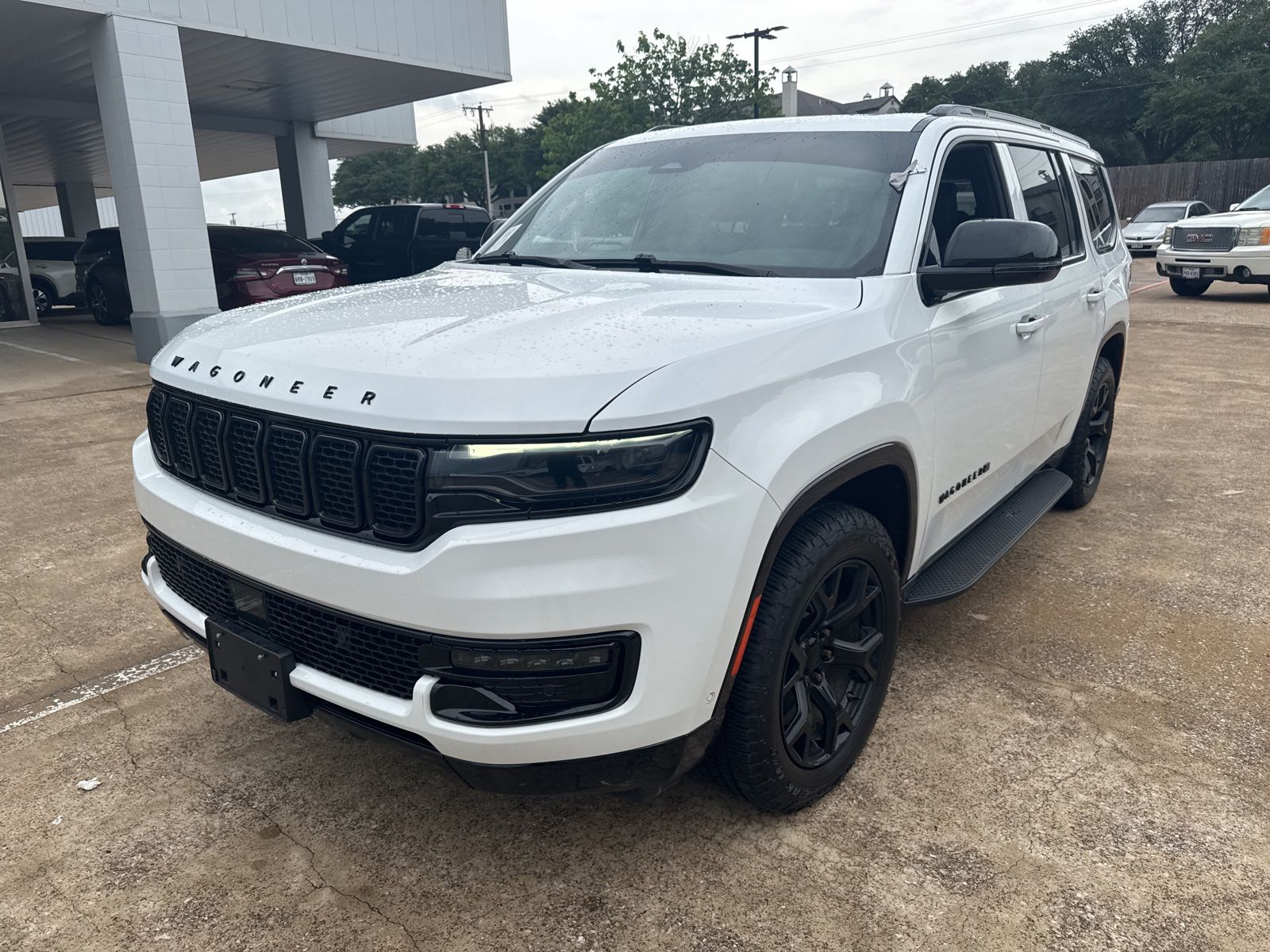 Bright White Clearcoat 2023 Jeep Wagoneer Series II RWD SUV / Crossover 4X2 8-Speed Automatic