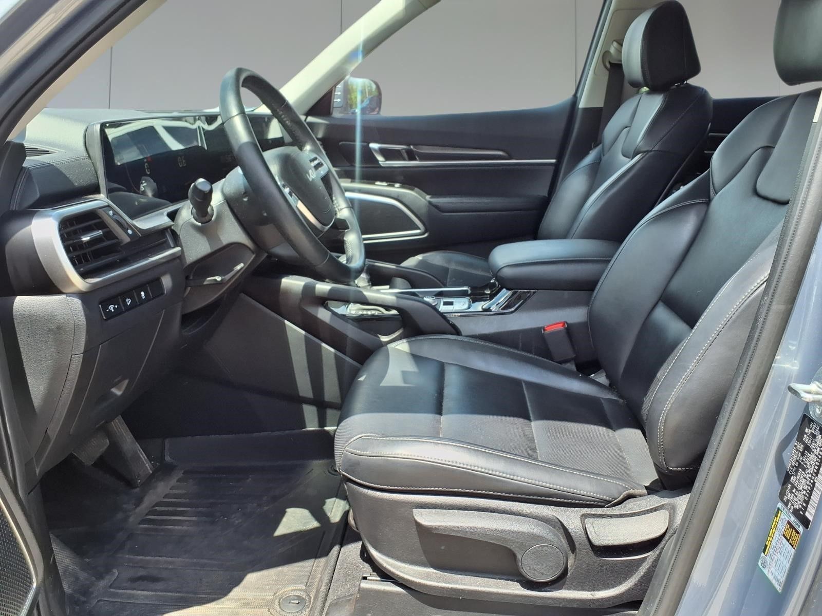 2024 Kia Telluride LX Silver at Shottenkirk Kia Fort Bend