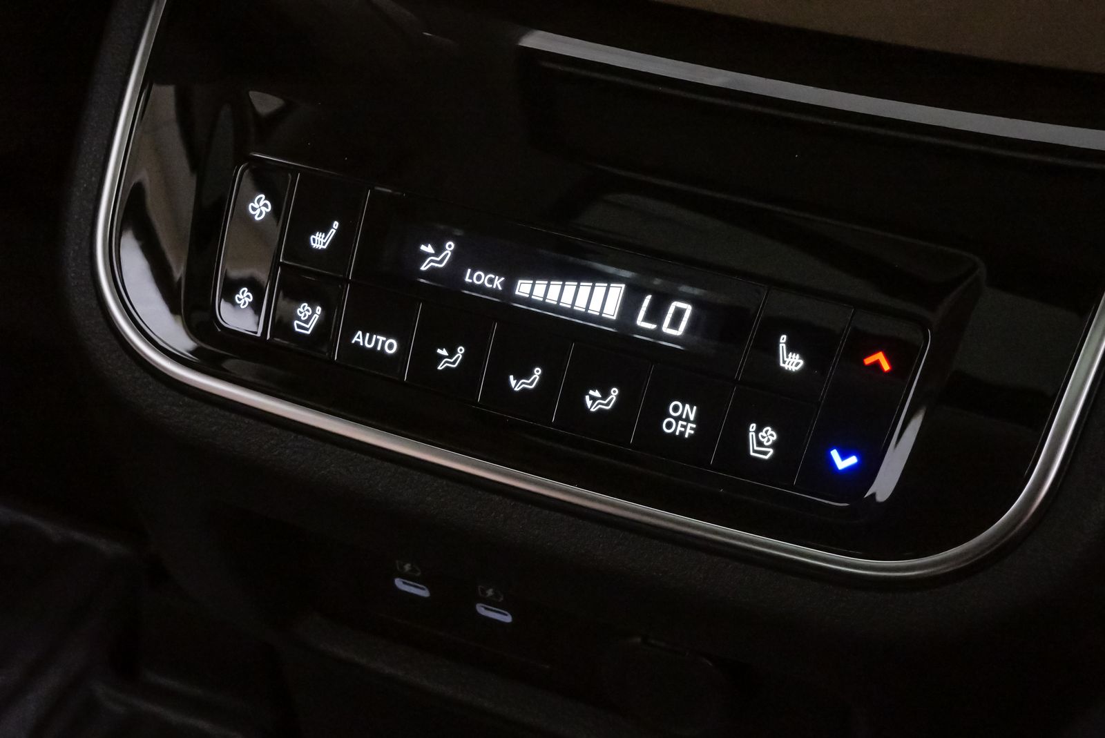 2025 INFINITI QX80 SENSORY White at River Oaks CDJR