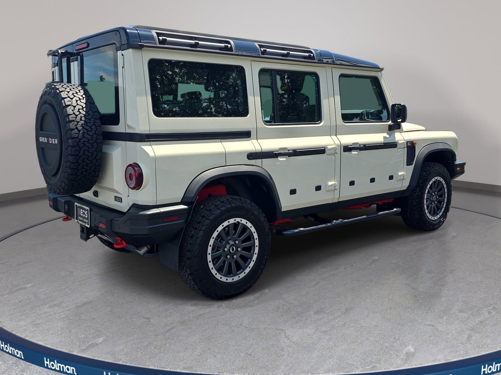 View vehicle photo 5