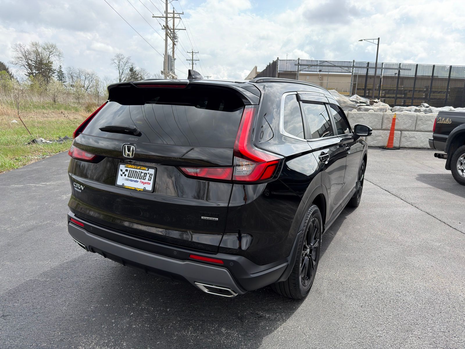 View vehicle photo 6