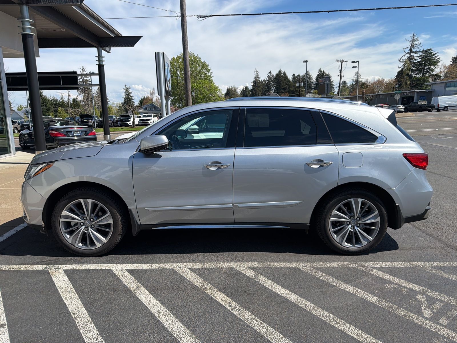 used 2018 Acura MDX car, priced at $26,998