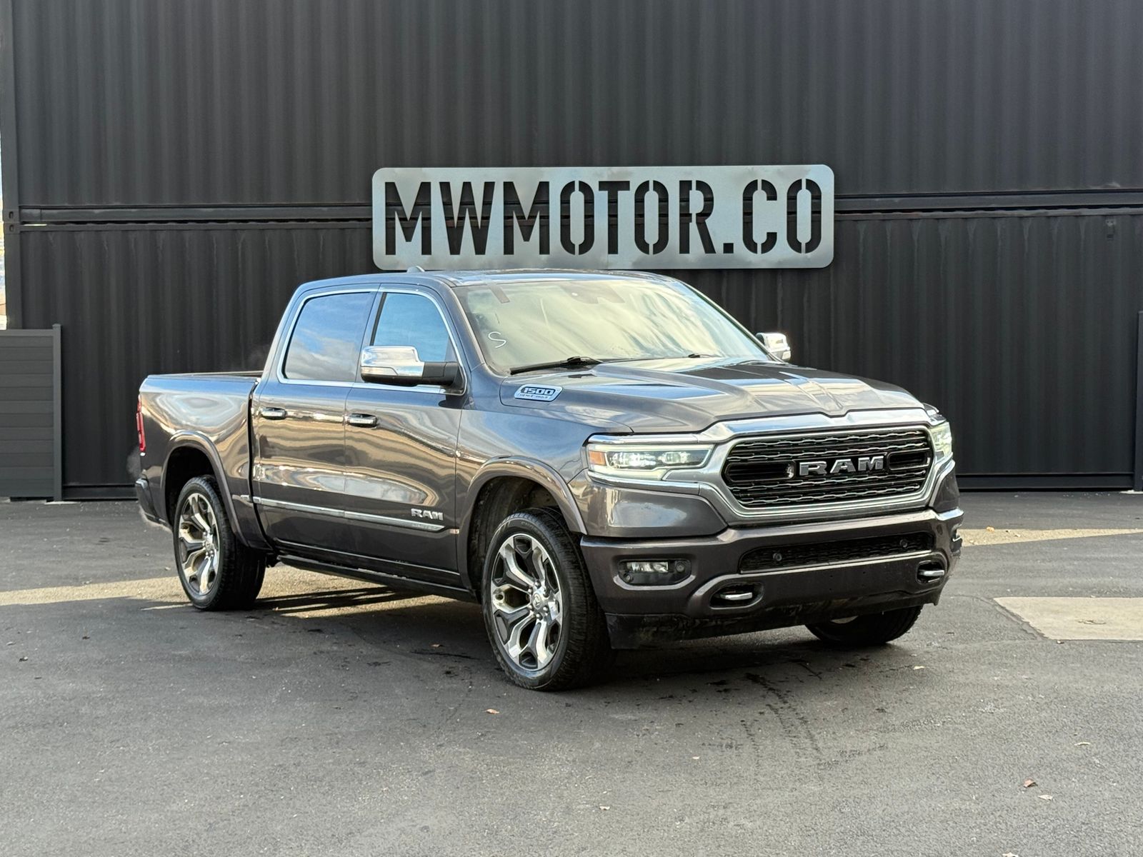 2022 RAM Ram 1500 Limited's photo