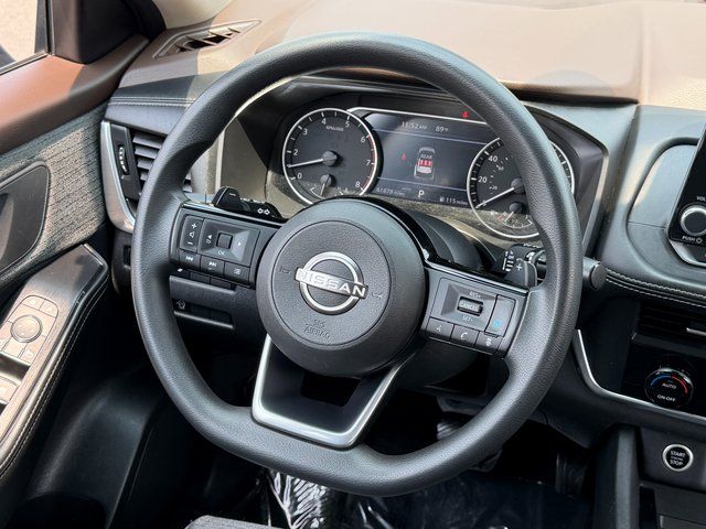 Used 2023 Blue Nissan SV image 17