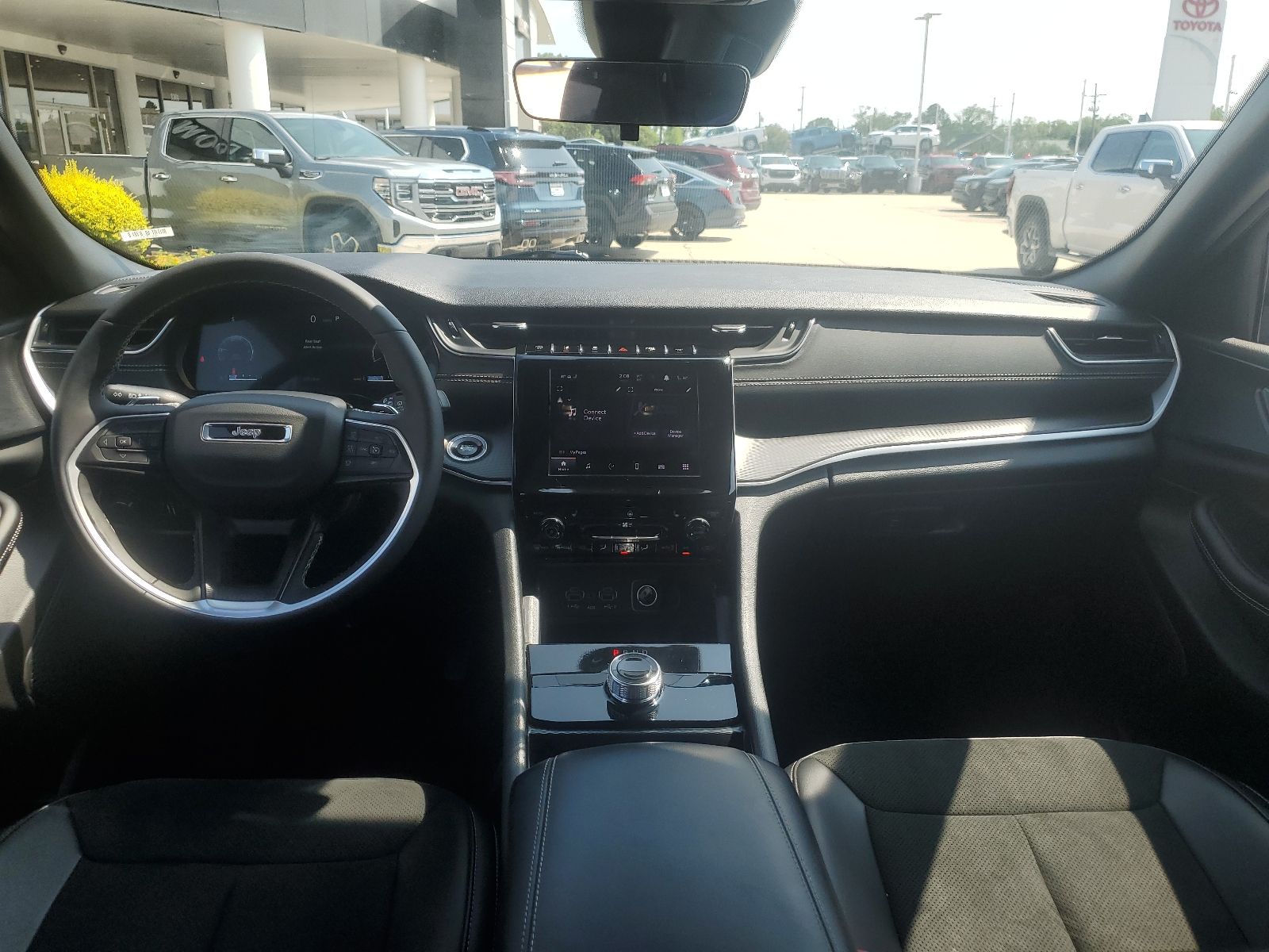 2025 Jeep Grand Cherokee Altitude - 8
