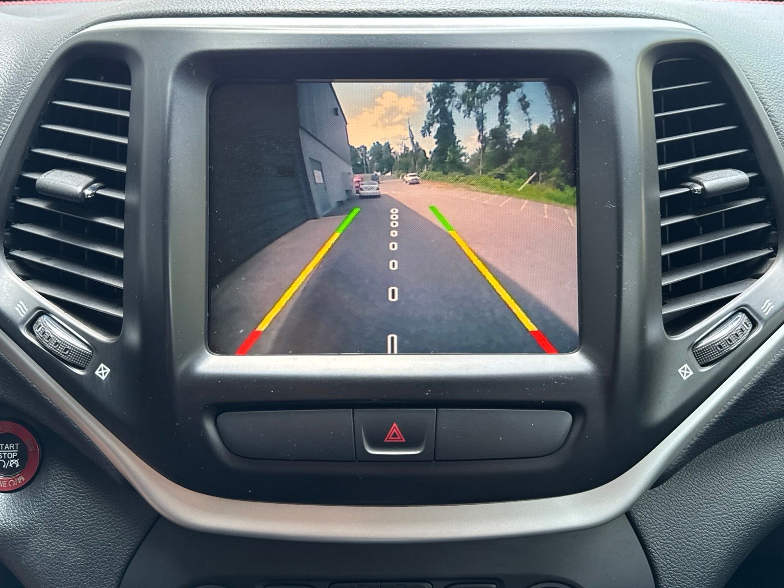 Used 2015 Anvil Clearcoat Jeep Trailhawk image 28