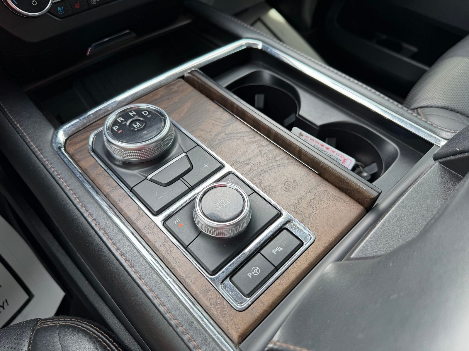 2020 Ford Expedition image 18