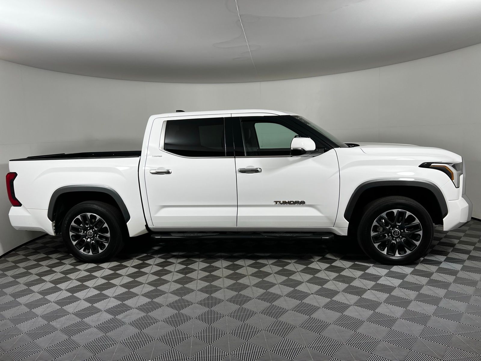 Thumbnail: 2023 Toyota Tundra - 3