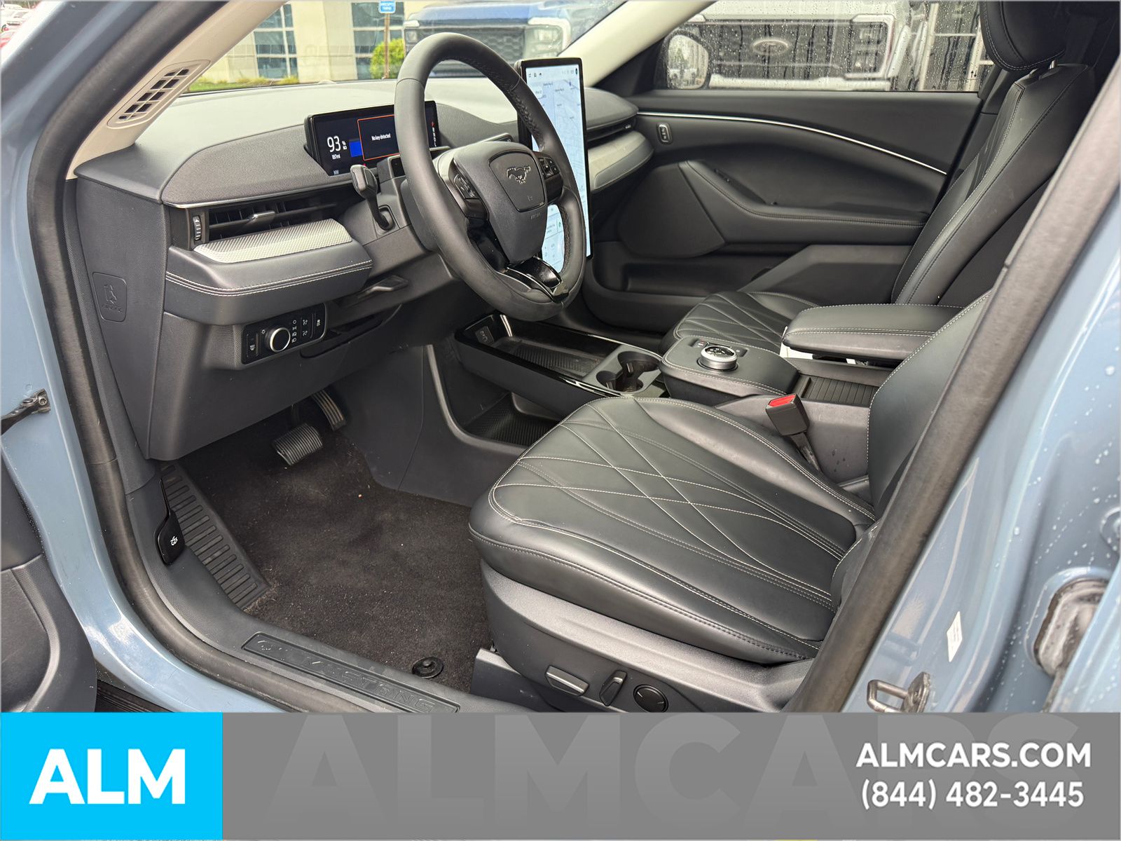 Used 2023 Blue Ford Select image 11