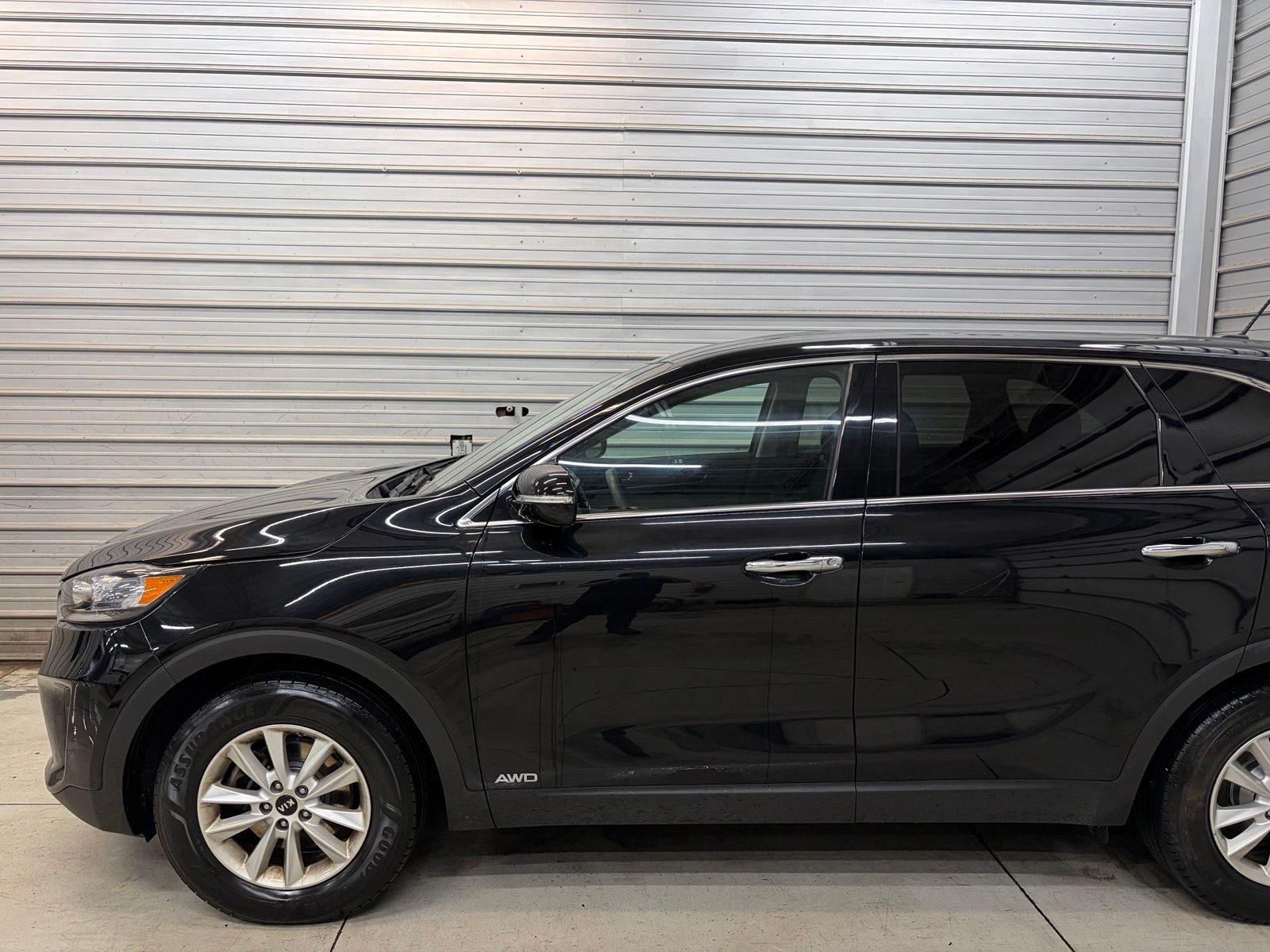 Photo 3 of 2019 Kia Sorento LX