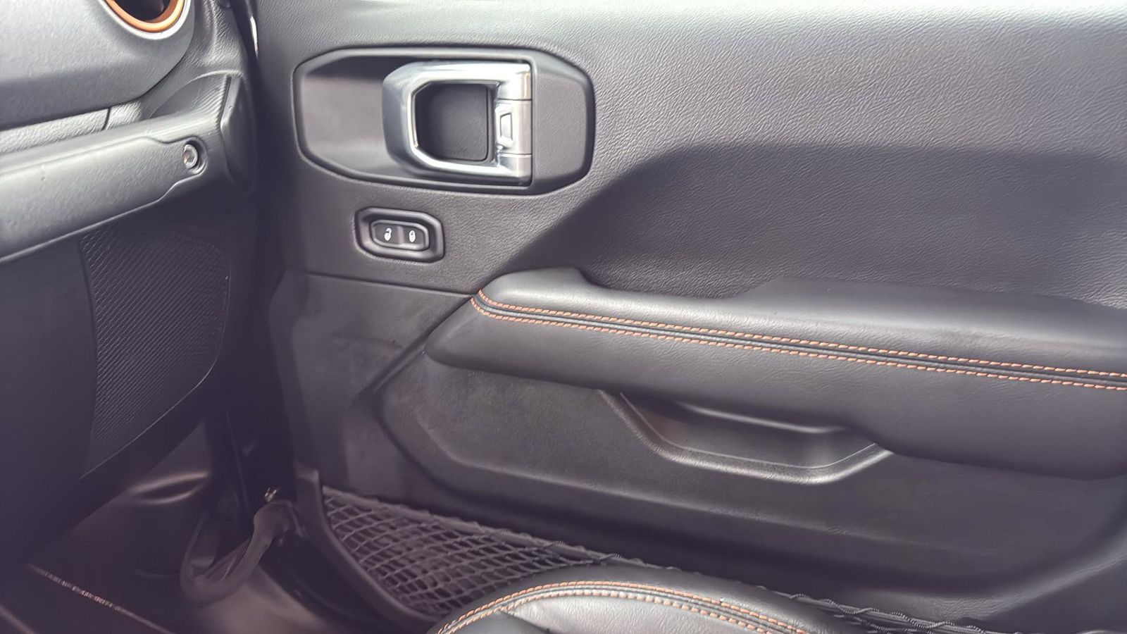 Used Car 2021 Jeep Gladiator  Mojave For Sale Under $40,000 In Austin, Texas
