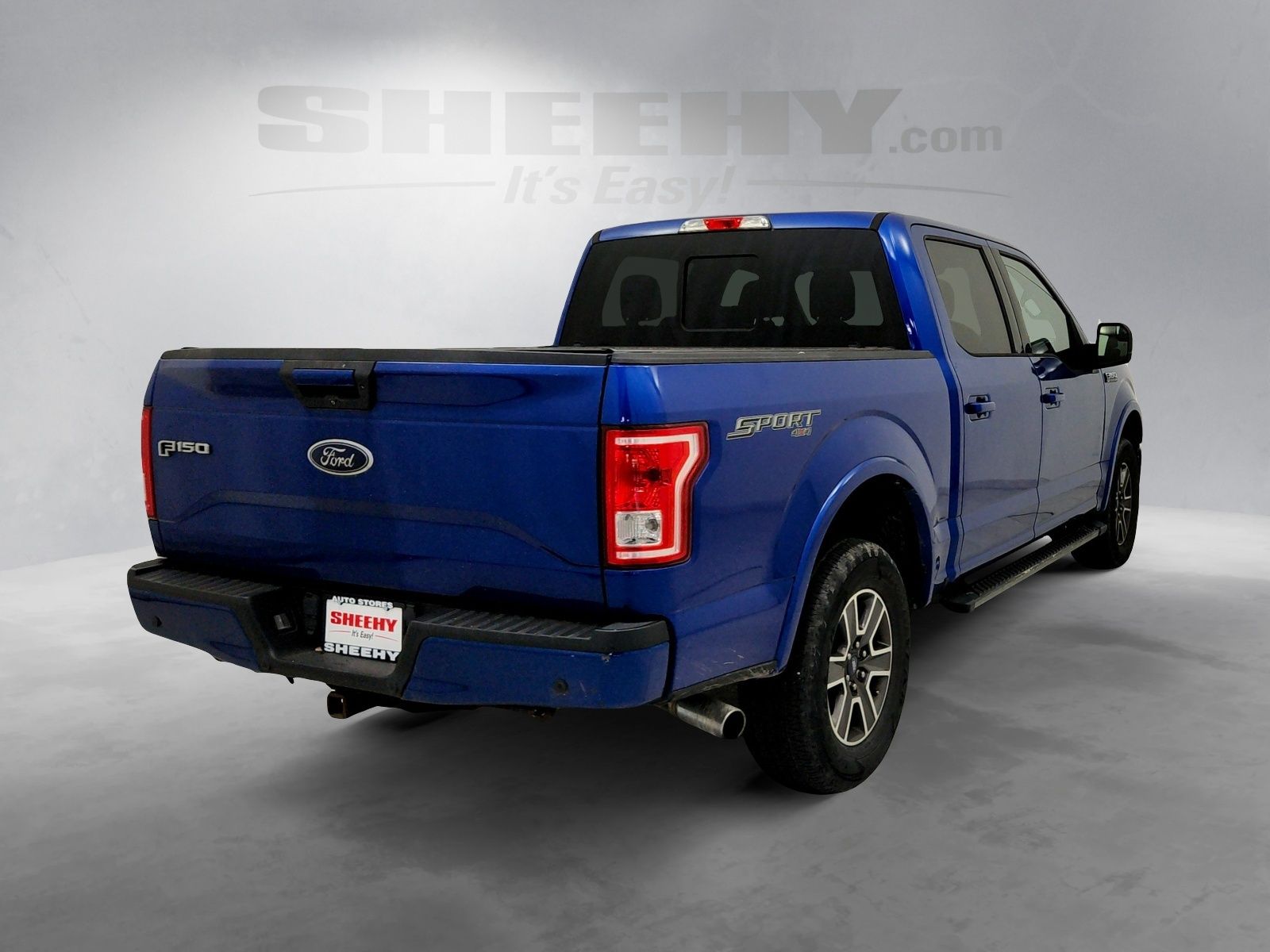Used 2017 Lightning Blue Ford XLT image 8