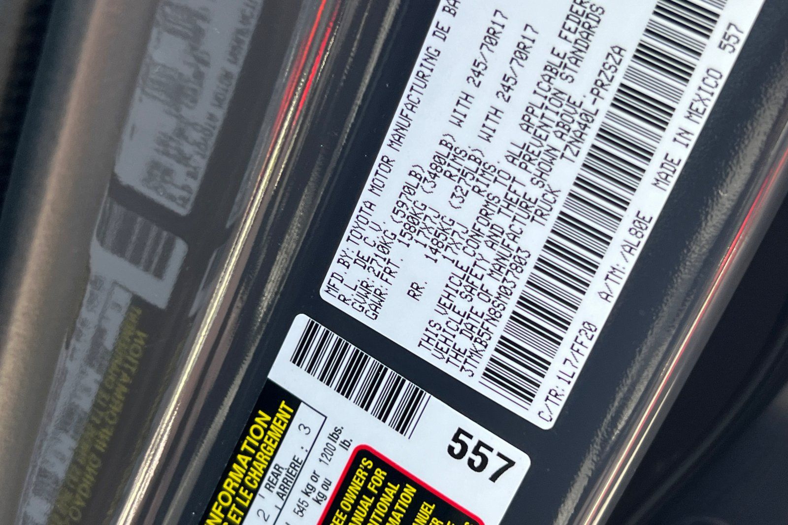 2025 Toyota Tacoma SR5 - Photo 33