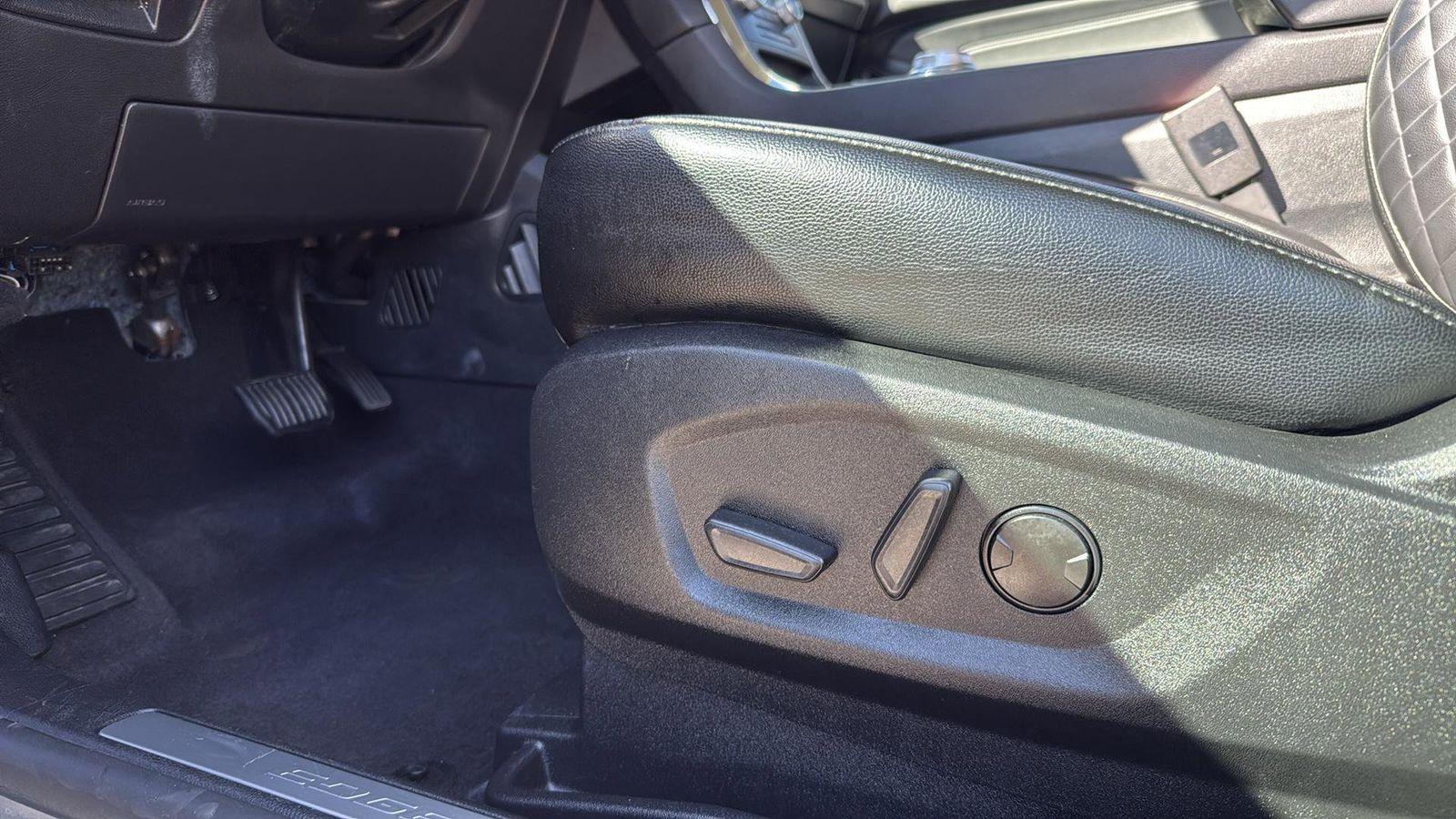 Used Car 2024 Ford Edge  Titanium For Sale Under $30,000 In Austin, Texas