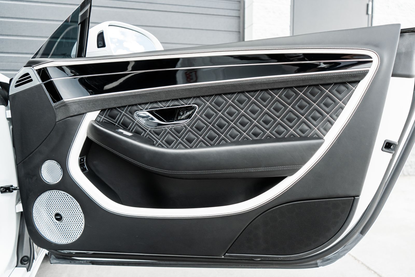 2024 Bentley Continental GTC Mulliner - Photo 38