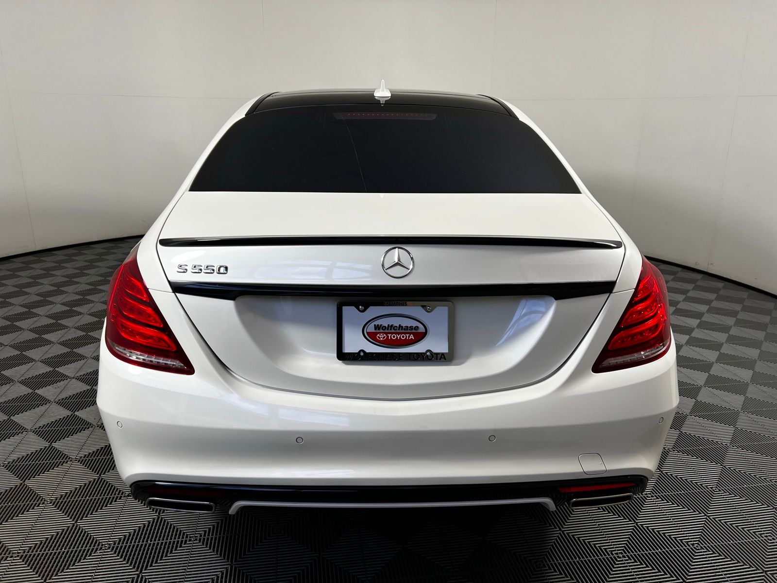 2015 Mercedes-Benz S-Class S 550 11