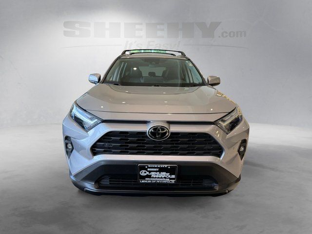 Used 2023 Silver Toyota XLE Premium image 16
