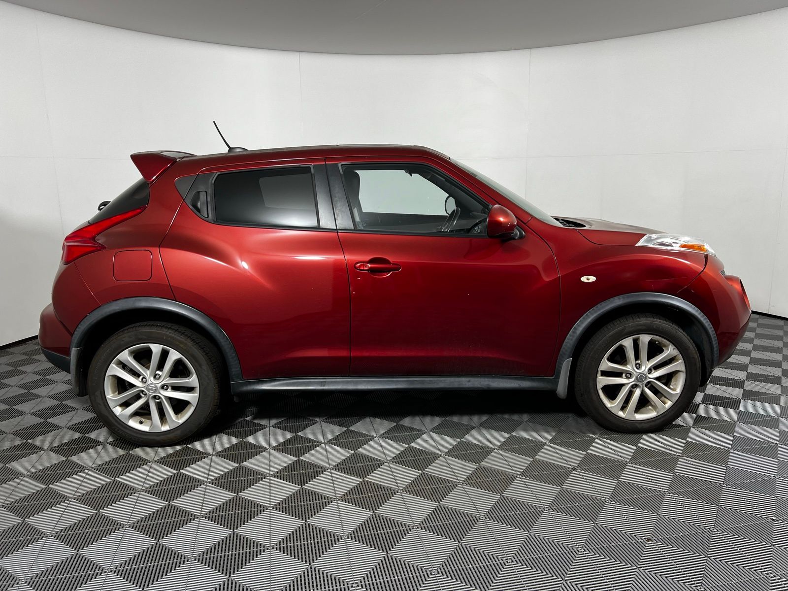 Thumbnail: 2012 Nissan Juke - 4